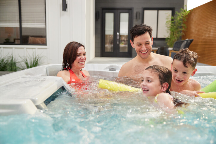 sundance spas family hot tub