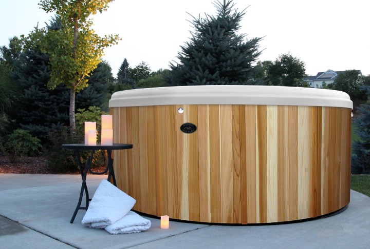 round 6-person hot tub